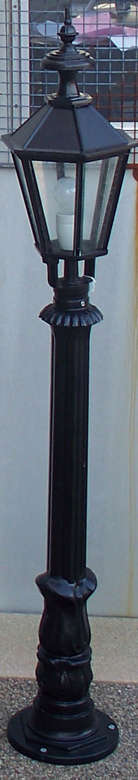 No 9 pole with small 6 sided head